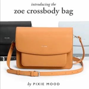 Pixie Mood Zoe Crossbody in color Honey